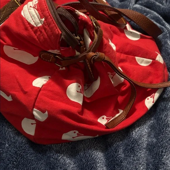 Dooney & Bourke Duck Print travel Shoulder Bag - Picture 13 of 17